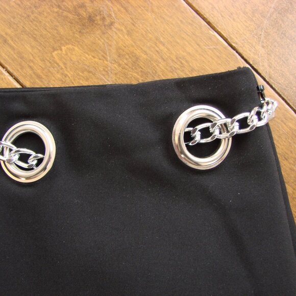 Black Grommet Chain Mini Skort Skirt Maniere deVoir Goth Punk NEW NWOT UK Size 6 - Picture 3 of 7